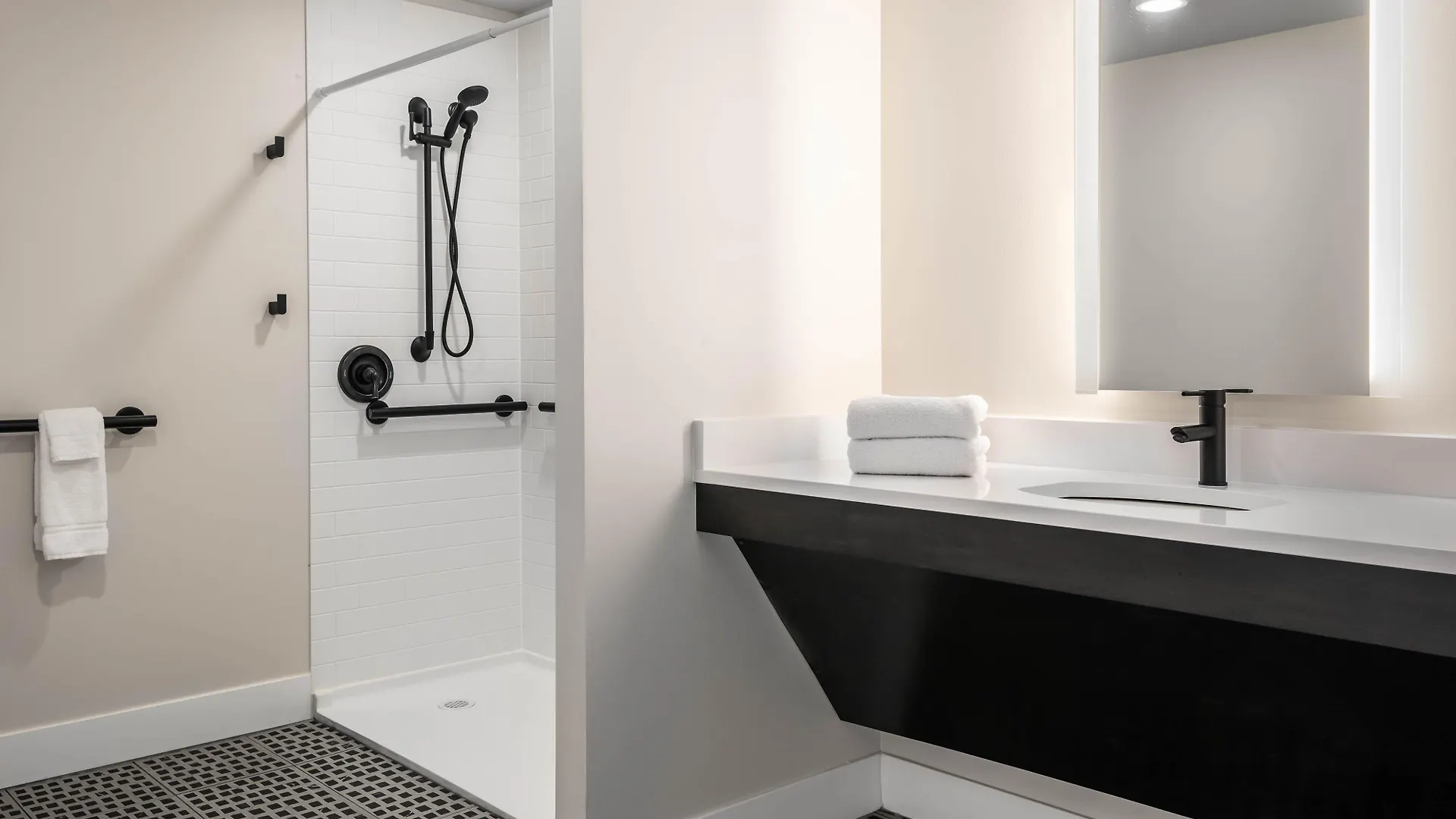 Holiday Inn Express St. Louis Central West End By Ihg Hotel Saint Louis